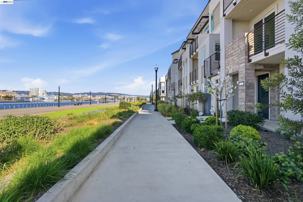 440 Pawnee Lane Alameda CA 94501