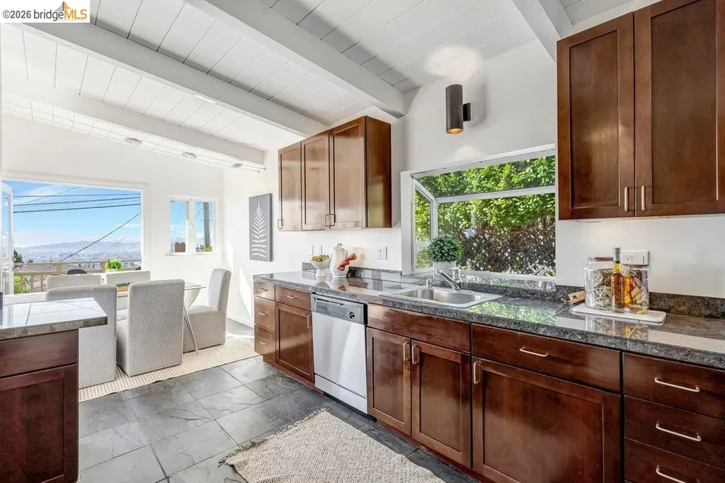 2728 Del Monte Avenue El Cerrito CA 94530