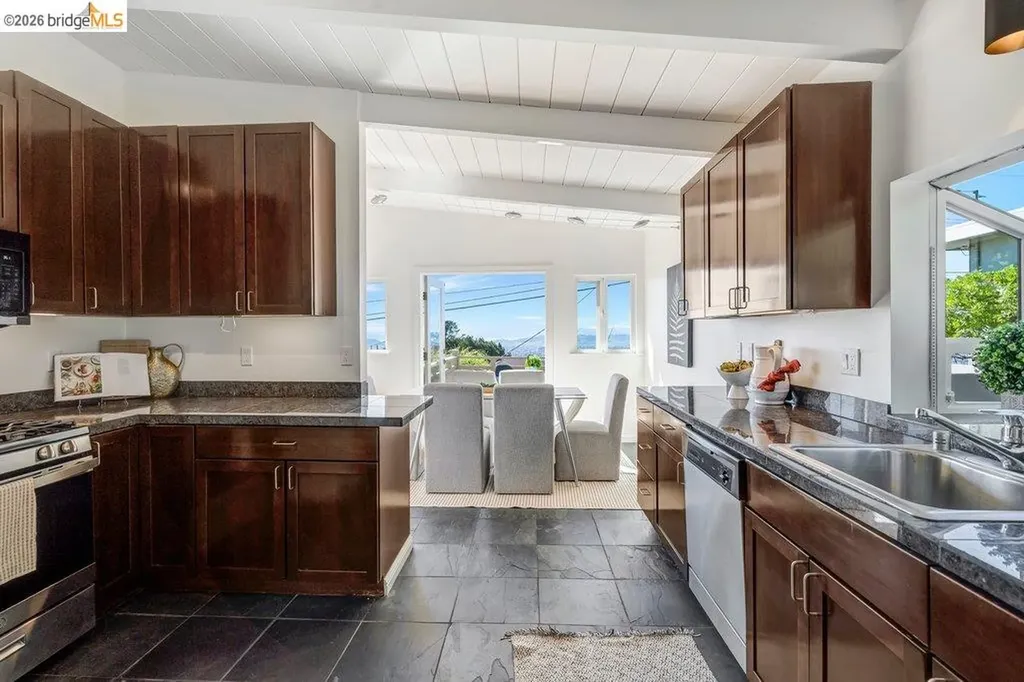 2728 Del Monte Avenue El Cerrito CA 94530