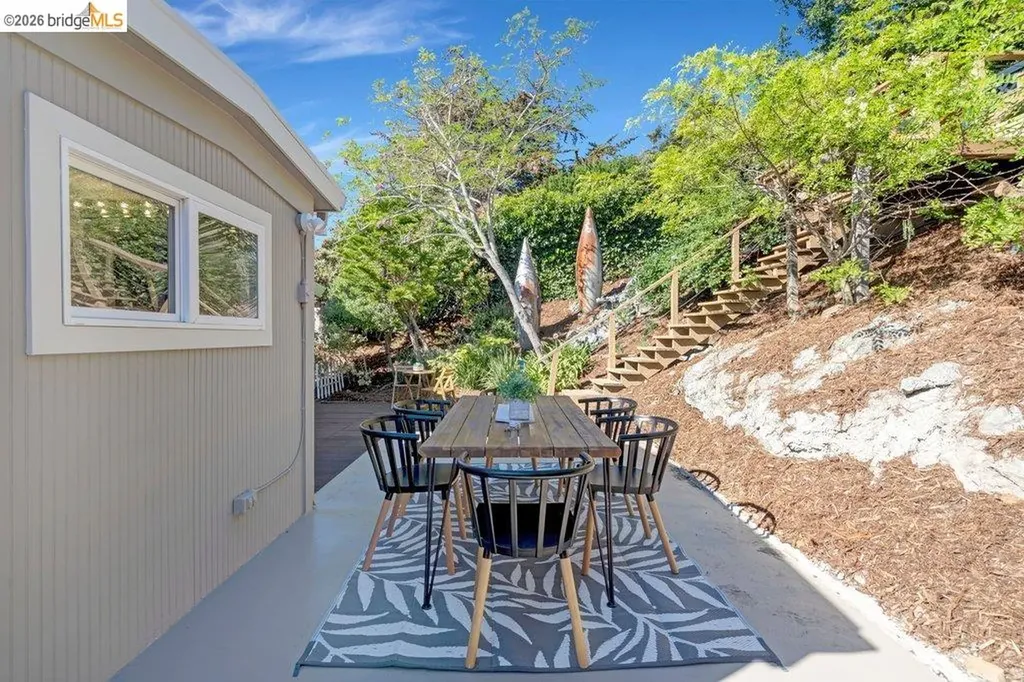 2728 Del Monte Avenue El Cerrito CA 94530