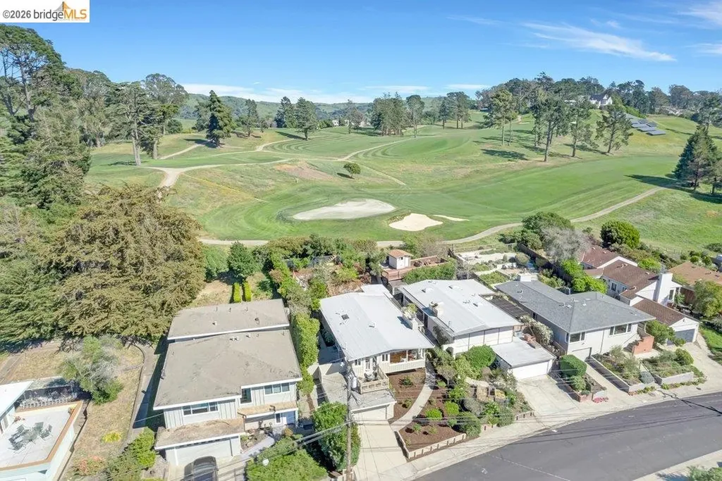 2728 Del Monte Avenue El Cerrito CA 94530