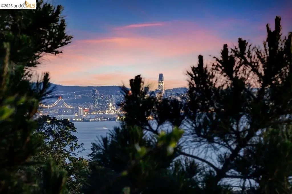 2728 Del Monte Avenue El Cerrito CA 94530