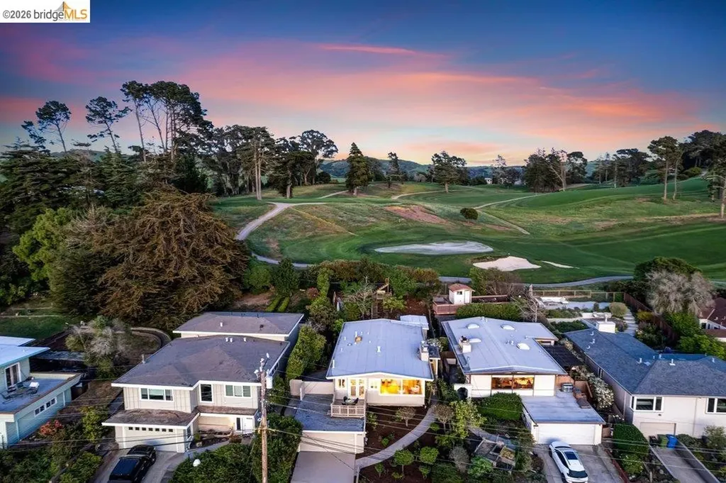 2728 Del Monte Avenue El Cerrito CA 94530