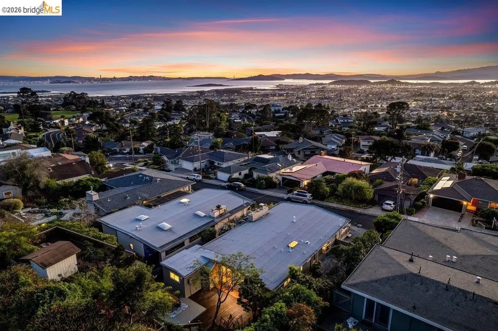 2728 Del Monte Avenue El Cerrito CA 94530