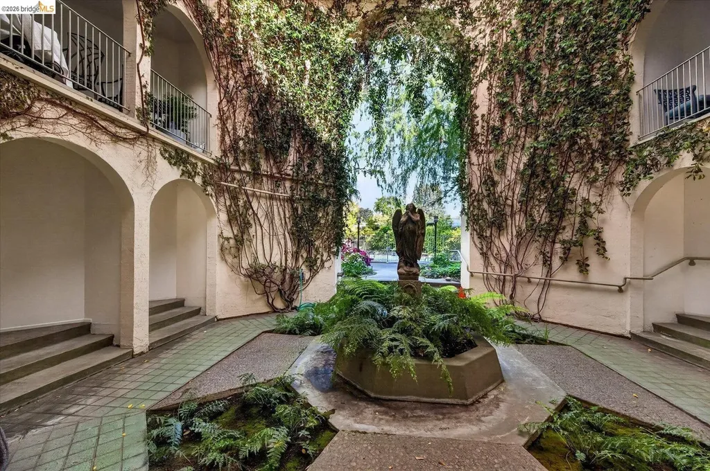 1305 Boulevard Way Walnut Creek CA 94595