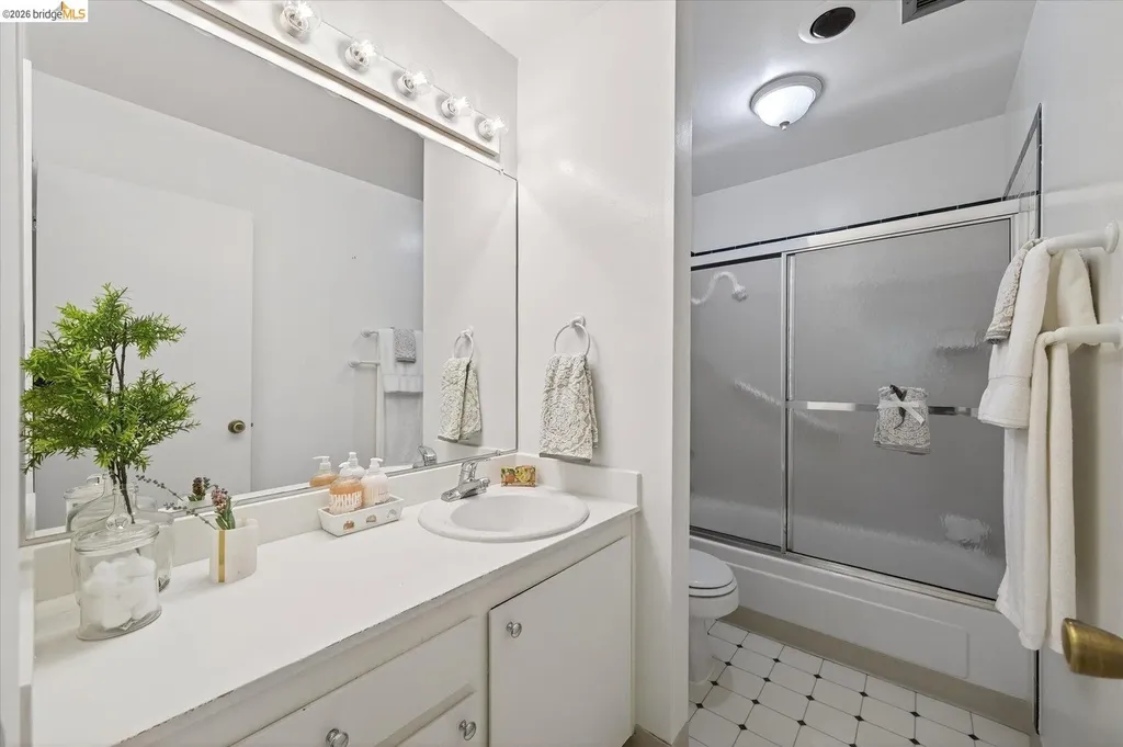1305 Boulevard Way Walnut Creek CA 94595