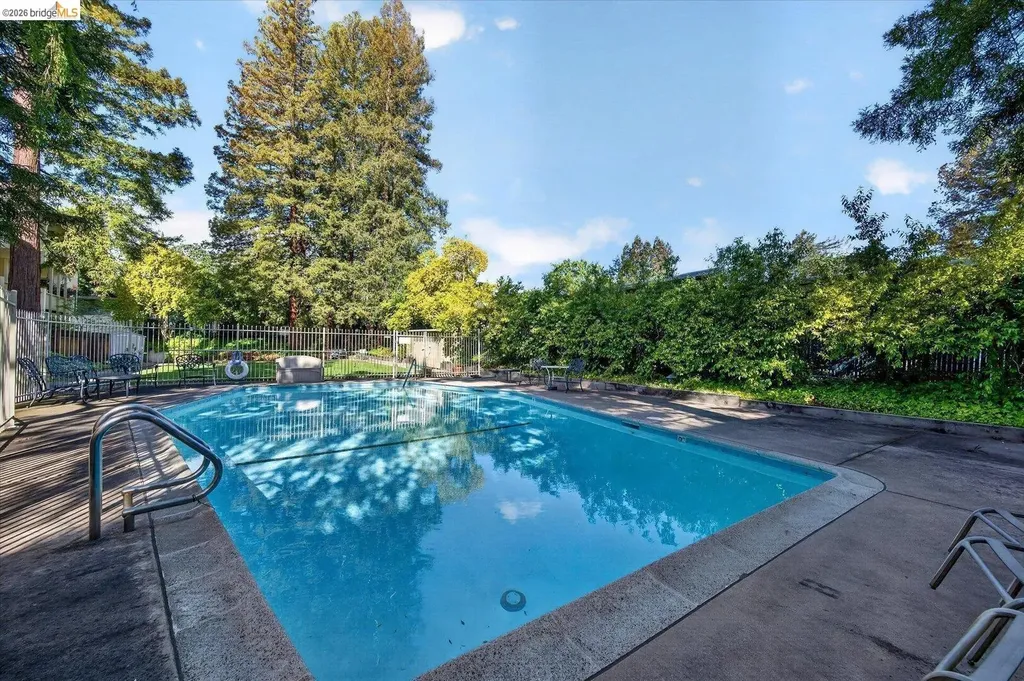 1305 Boulevard Way Walnut Creek CA 94595
