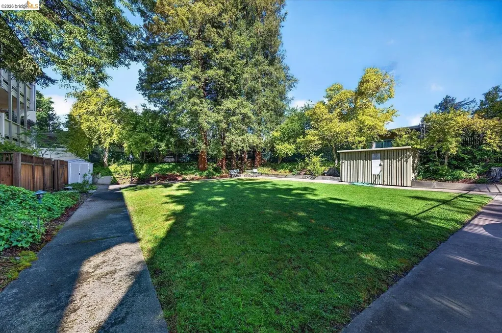 1305 Boulevard Way Walnut Creek CA 94595