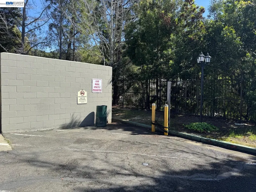 630 Canyon Oaks Drive Oakland CA 94605