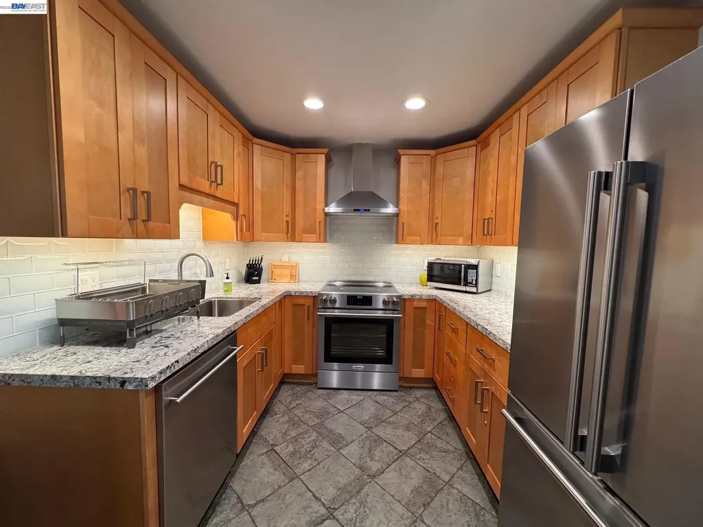 630 Canyon Oaks Drive Oakland CA 94605