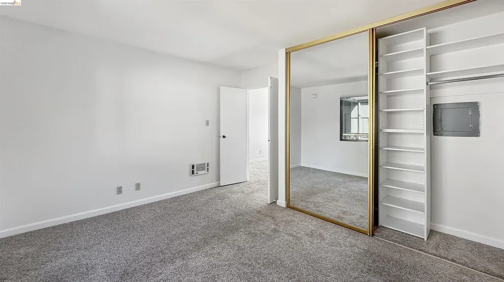5 Embarcadero W Oakland CA 94607