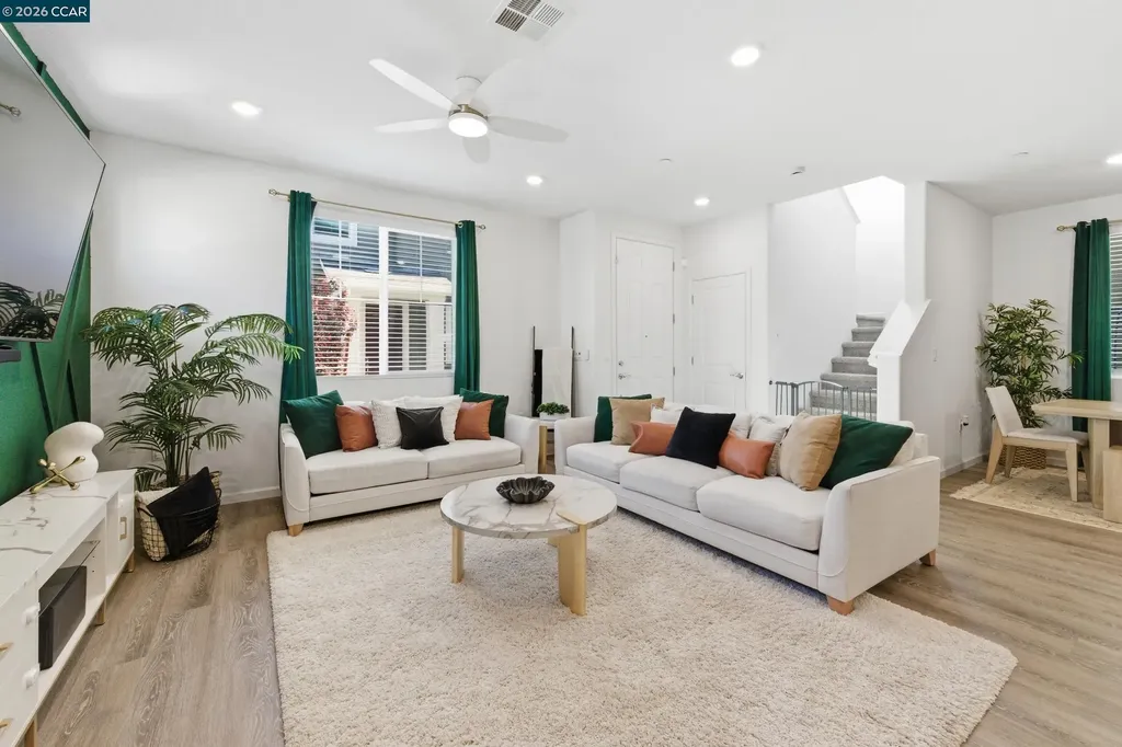 5 Brookdale Court Pittsburg CA 94565