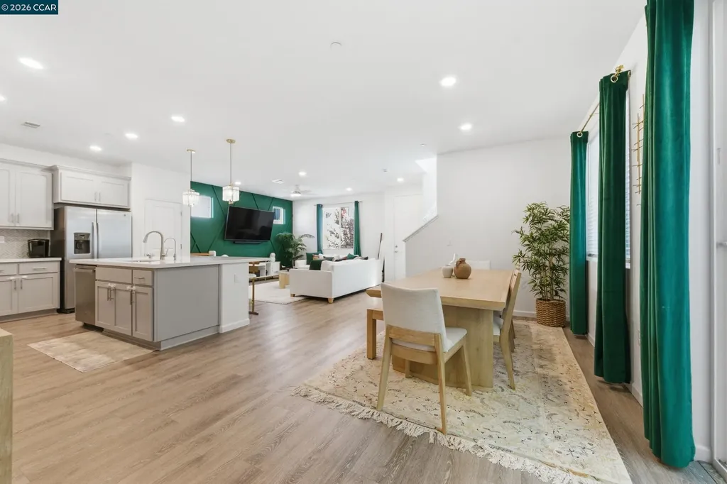 5 Brookdale Court Pittsburg CA 94565