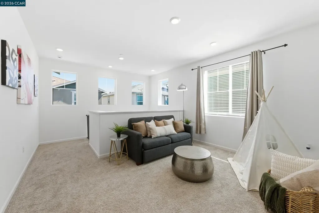 5 Brookdale Court Pittsburg CA 94565