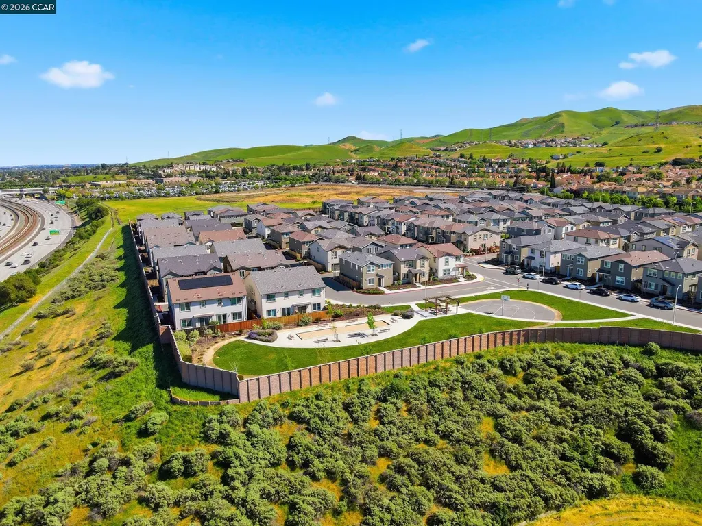 5 Brookdale Court Pittsburg CA 94565