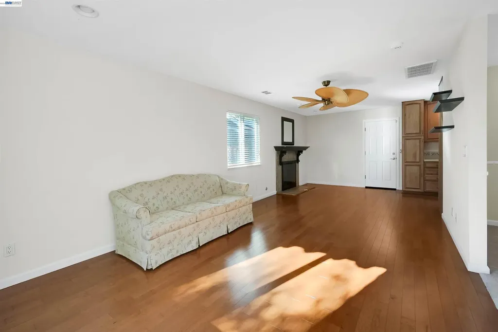 30245 Treeview Street Hayward CA 94544