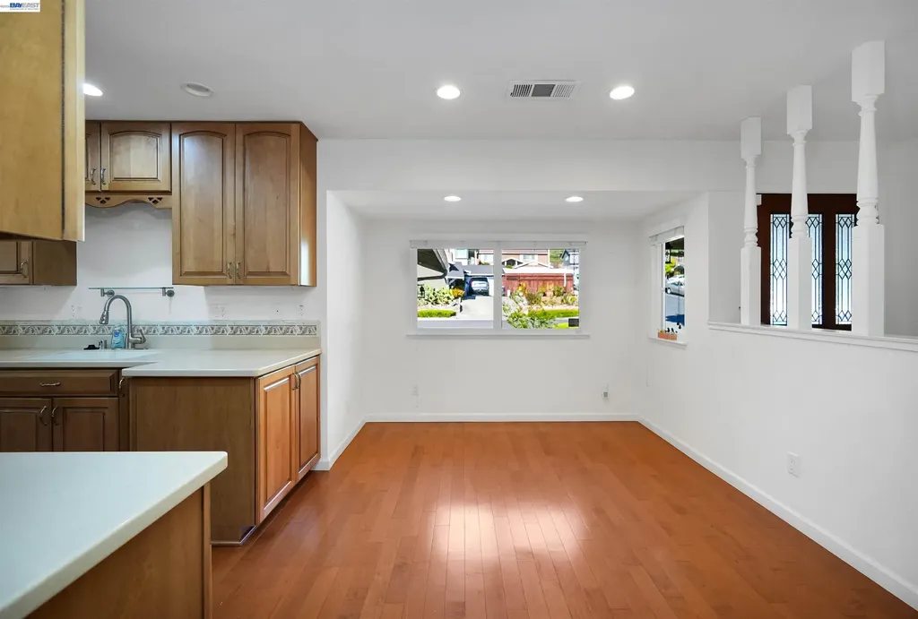 30245 Treeview Street Hayward CA 94544