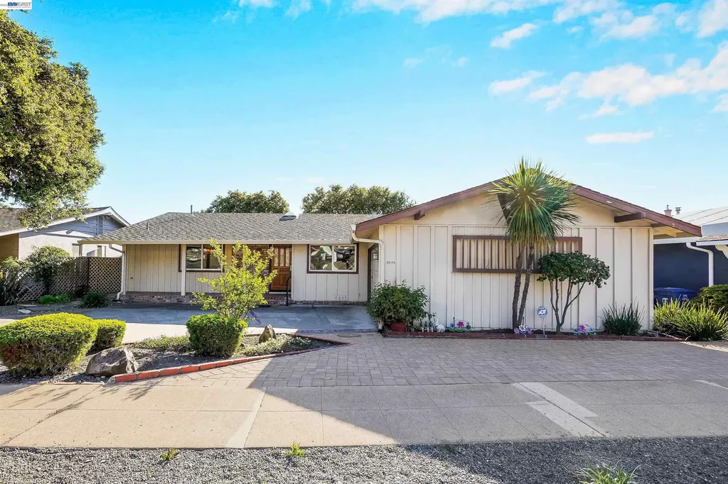 30245 Treeview Street Hayward CA 94544