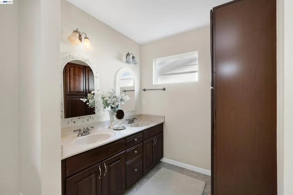 30245 Treeview Street Hayward CA 94544