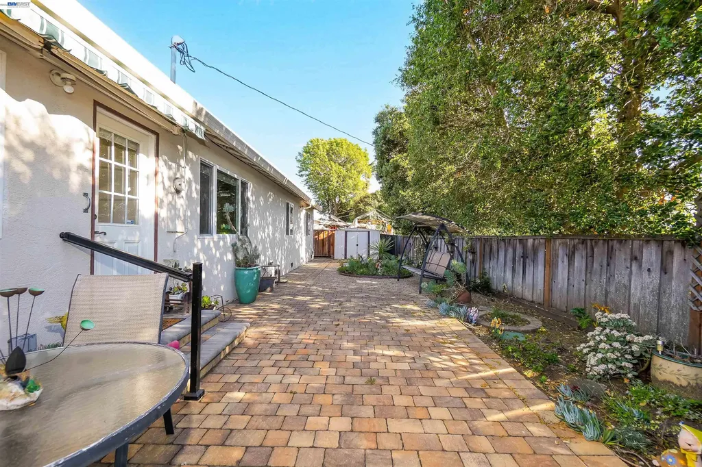 30245 Treeview Street Hayward CA 94544