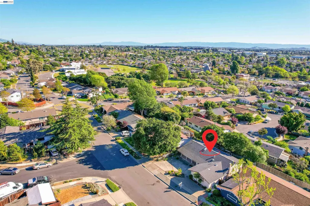 30245 Treeview Street Hayward CA 94544