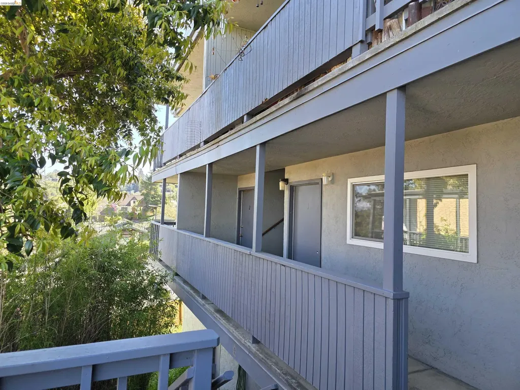 40 Foster Street Martinez CA 94553