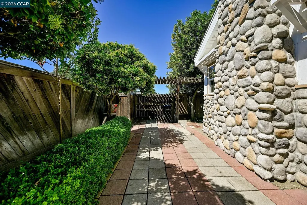 3754 Walnut Avenue Concord CA 94519