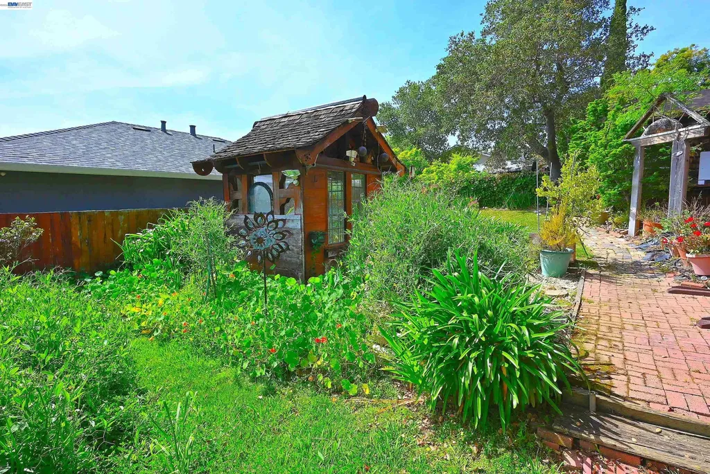 4199 Seven Hills Road Castro Valley CA 94546