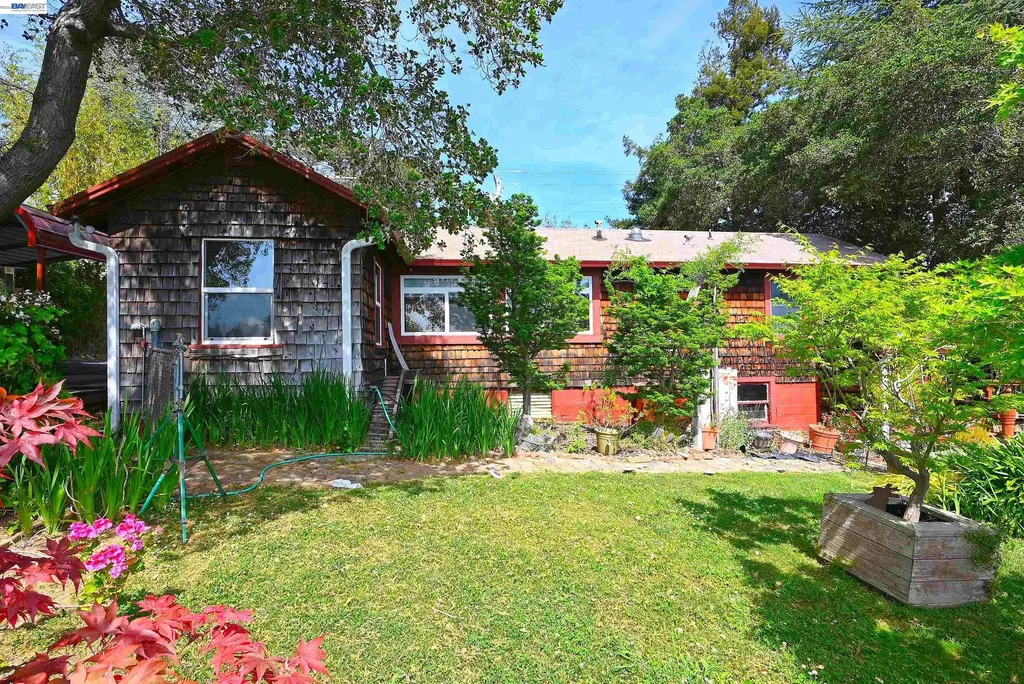 4199 Seven Hills Road Castro Valley CA 94546