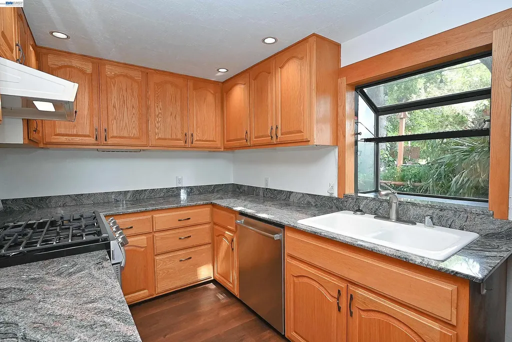 4199 Seven Hills Road Castro Valley CA 94546