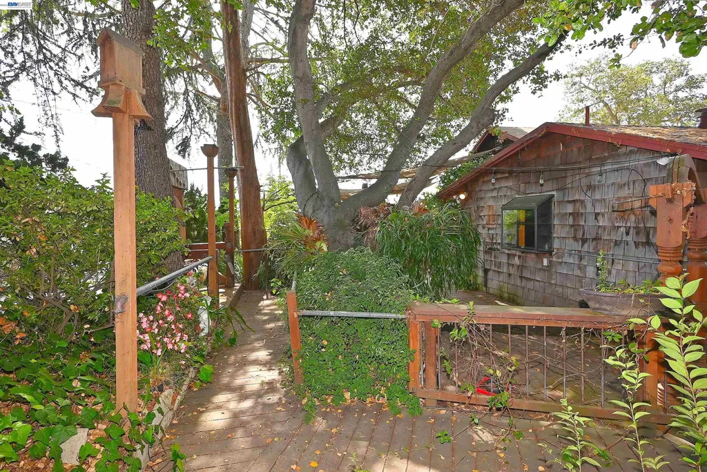 4199 Seven Hills Road Castro Valley CA 94546