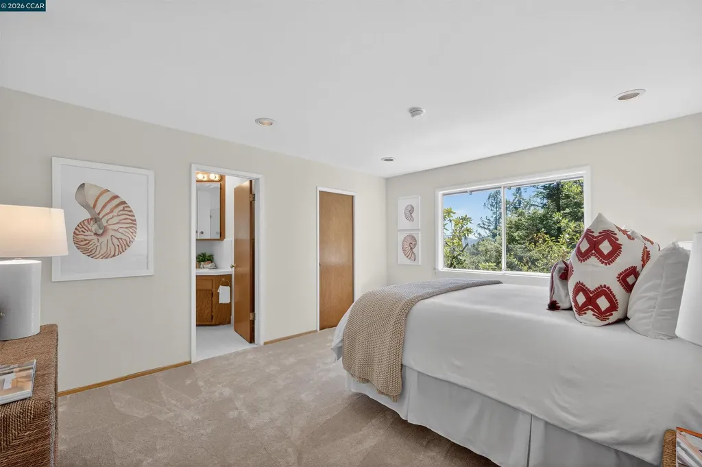 15 Crown Court Orinda CA 94563