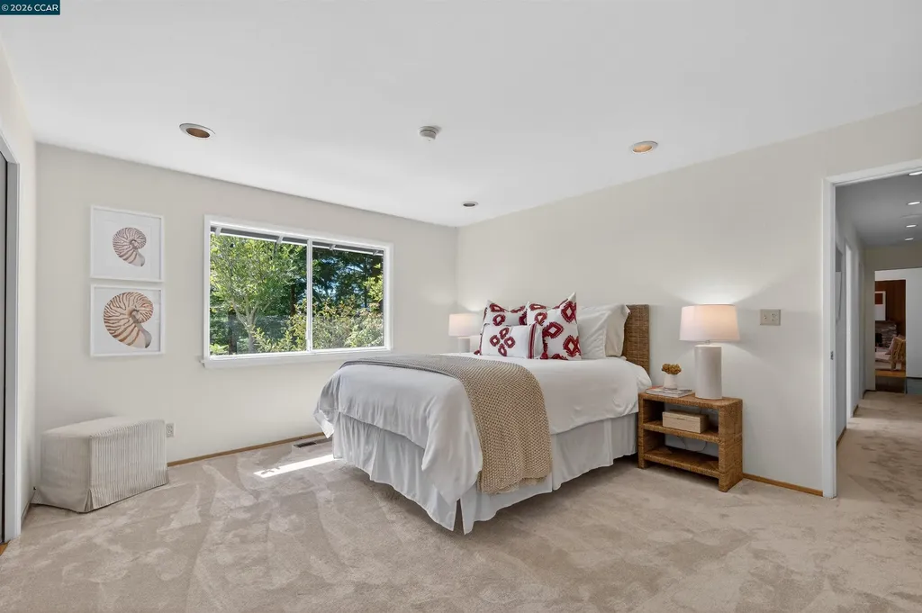15 Crown Court Orinda CA 94563