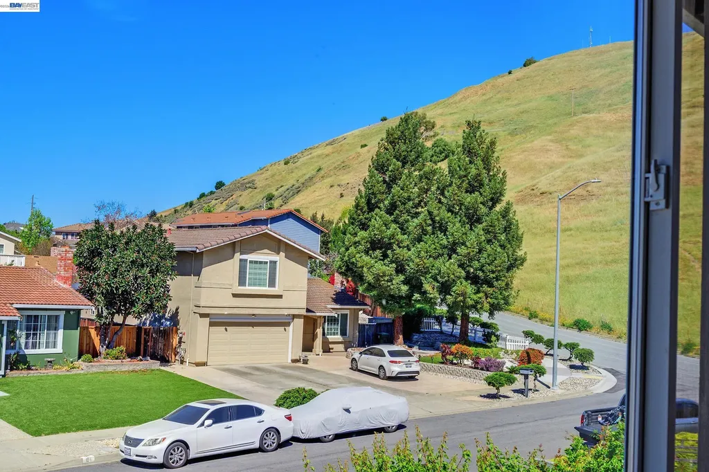 77 Barnes Lane Fremont CA 94536