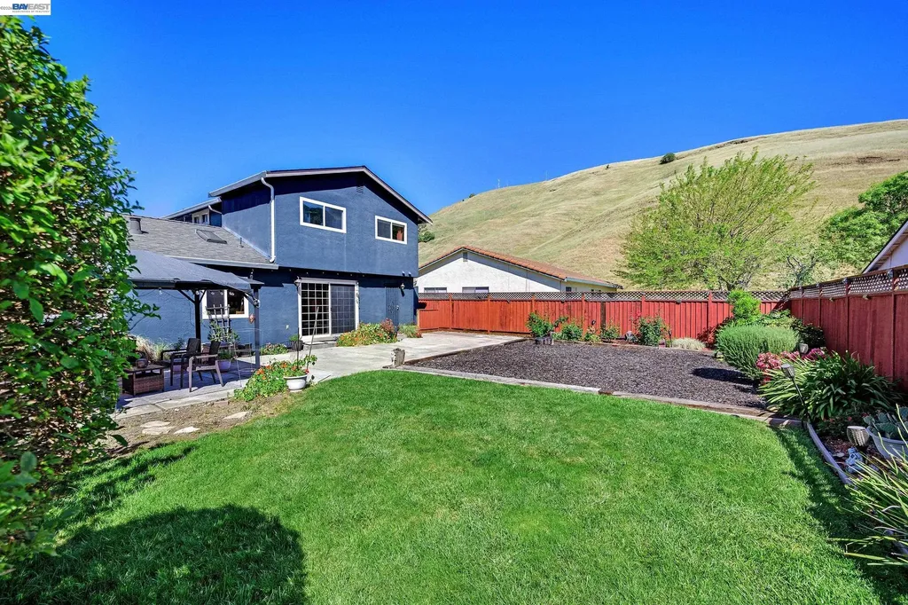 77 Barnes Lane Fremont CA 94536