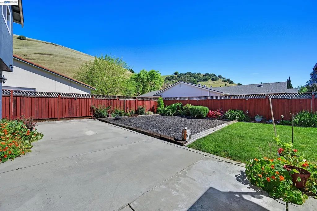 77 Barnes Lane Fremont CA 94536