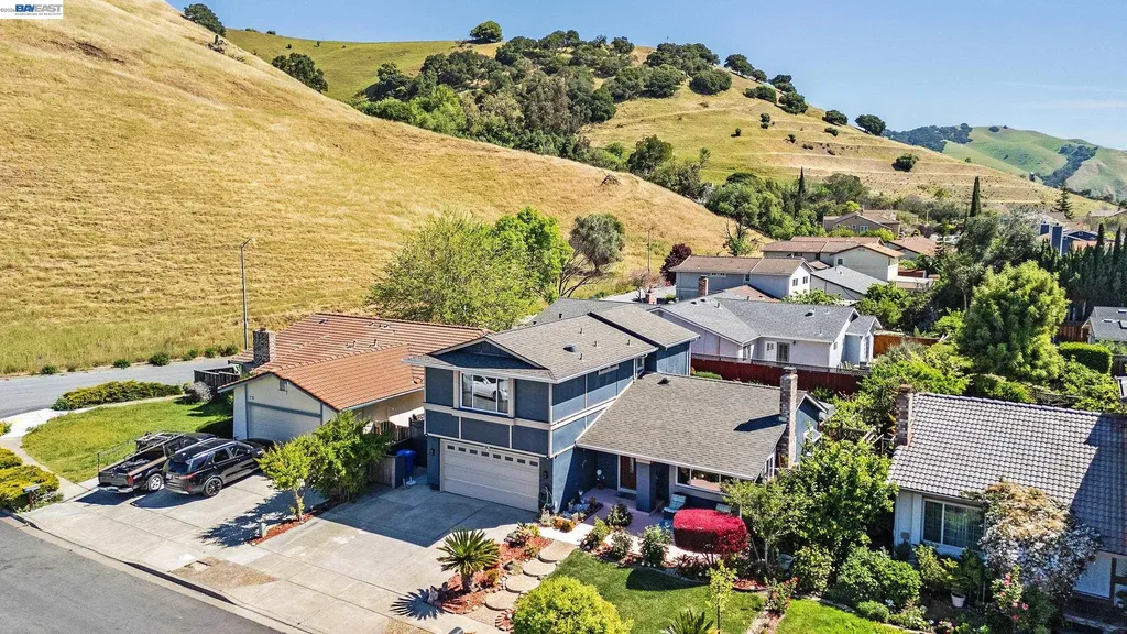 77 Barnes Lane Fremont CA 94536