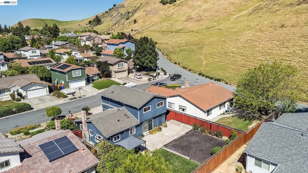 77 Barnes Lane Fremont CA 94536