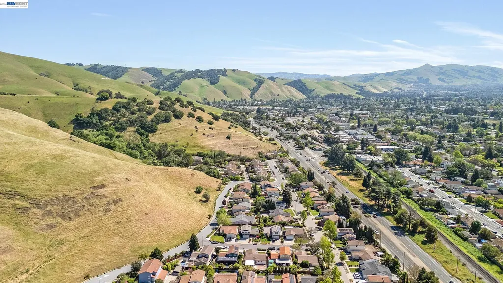 77 Barnes Lane Fremont CA 94536