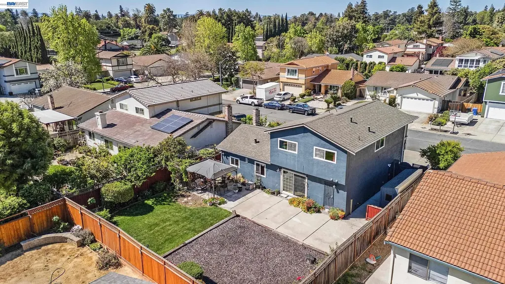 77 Barnes Lane Fremont CA 94536
