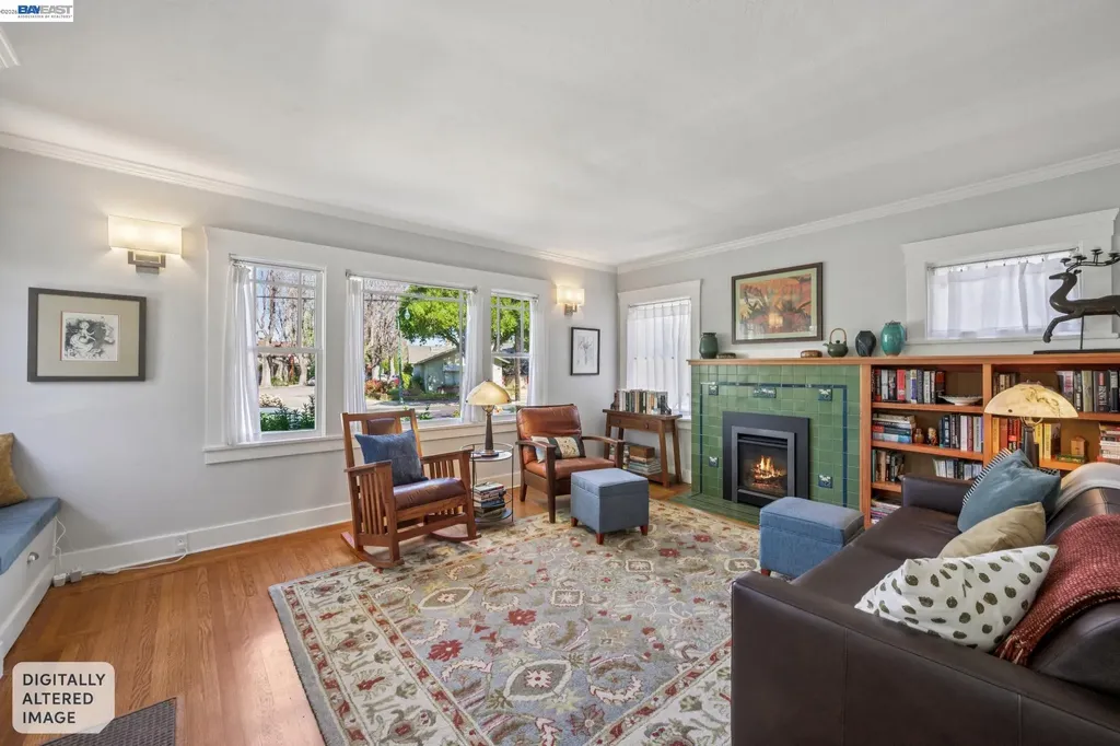 1376 Versailles Avenue Alameda CA 94501