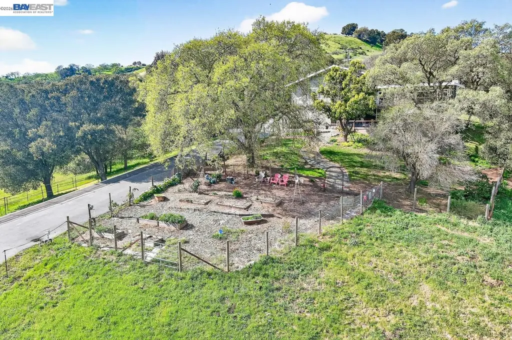 10700 Foothill Road Sunol CA 94586