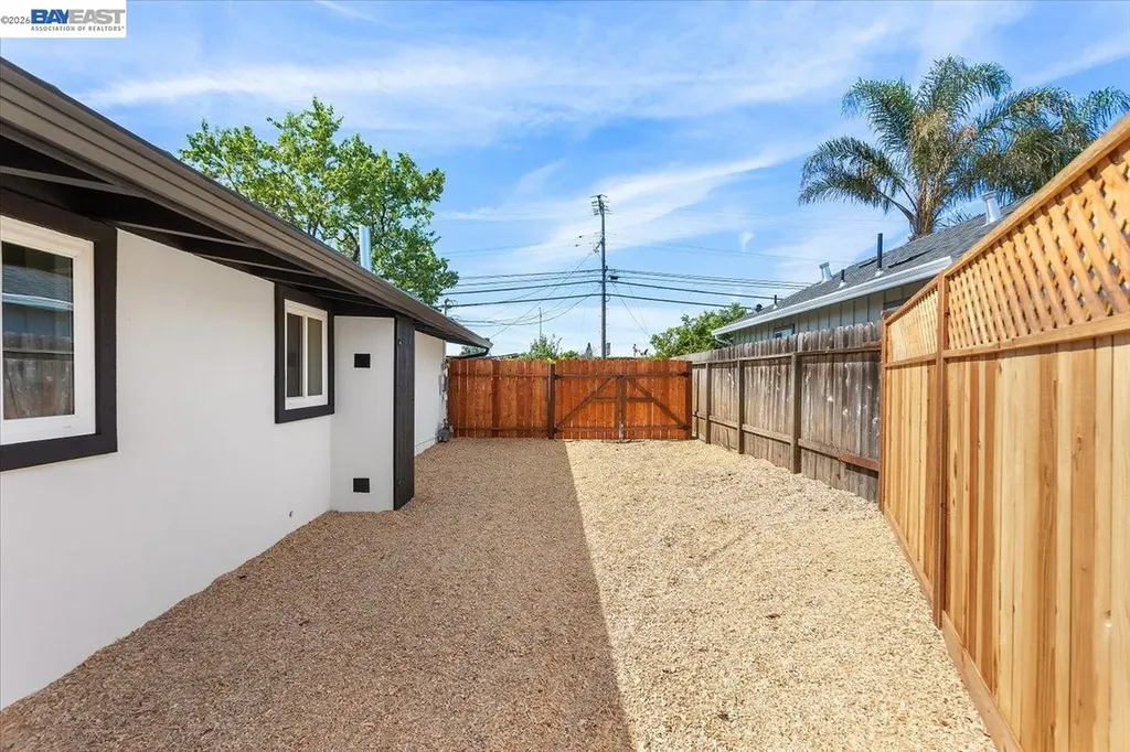 27828 Mandarin Avenue Hayward CA 94544