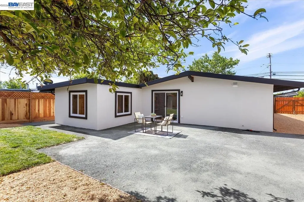 27828 Mandarin Avenue Hayward CA 94544