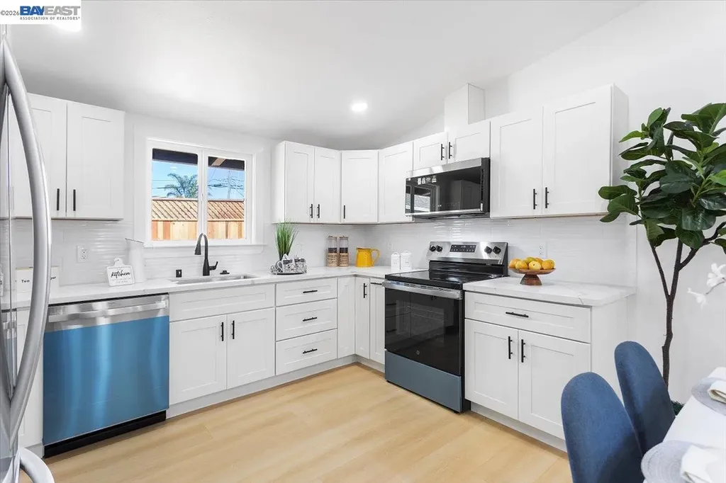 27828 Mandarin Avenue Hayward CA 94544