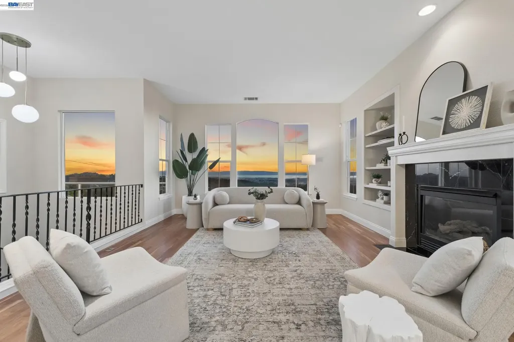 8255 Skyline Circle Oakland CA 94605