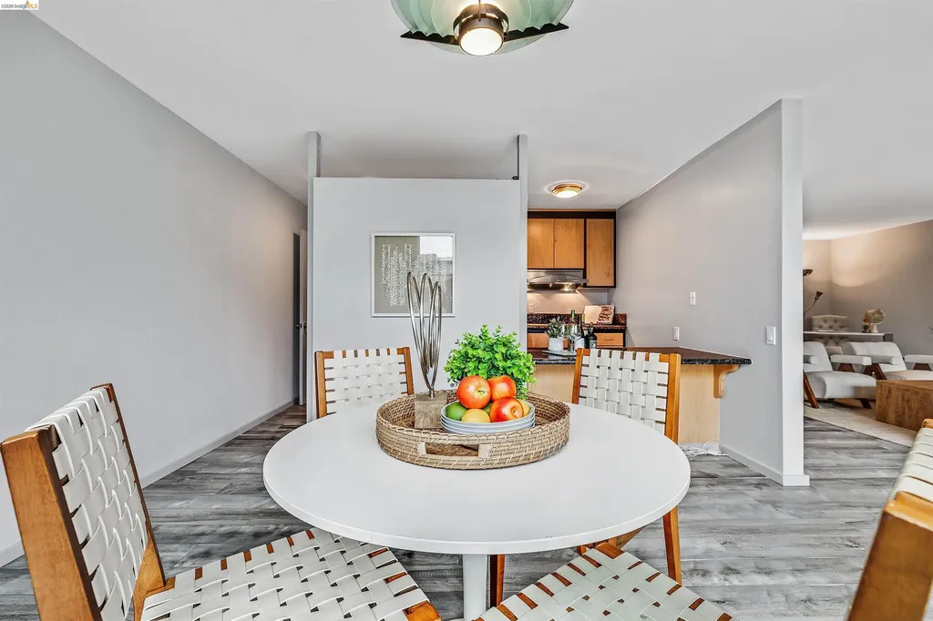 3945 Harrison Street Oakland CA 94611