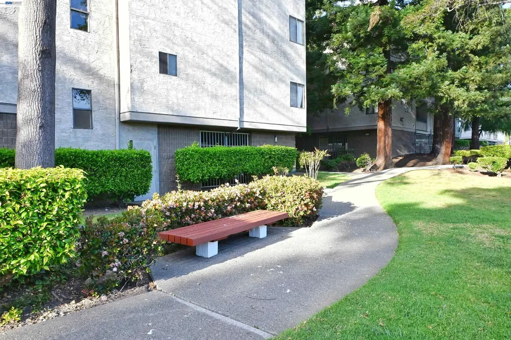 1256 Stanhope Lane Hayward CA 94545