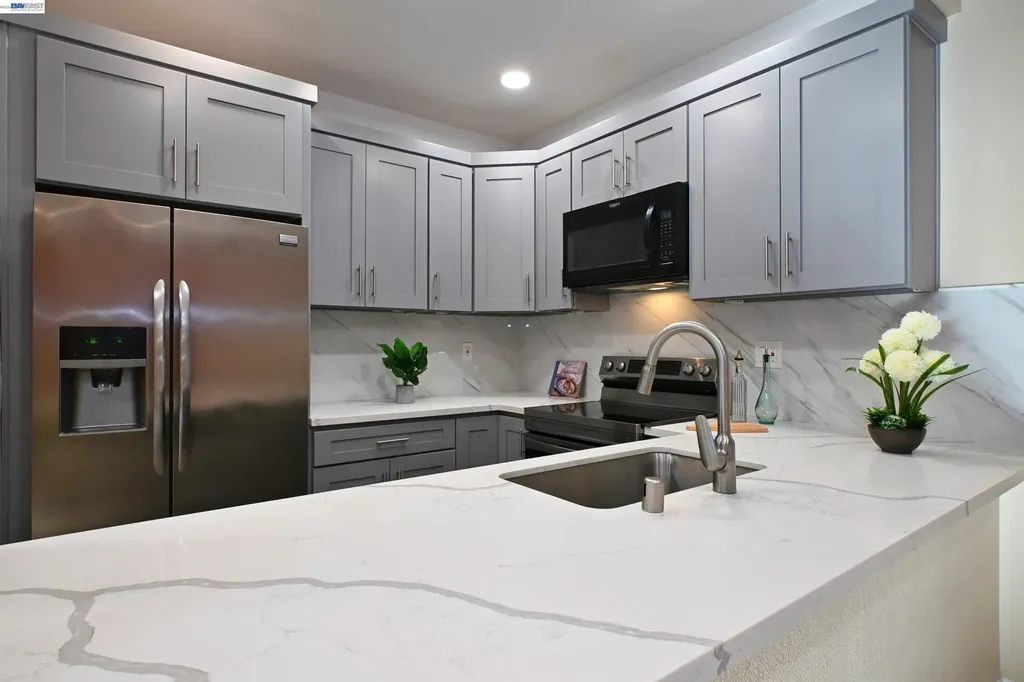 1256 Stanhope Lane Hayward CA 94545
