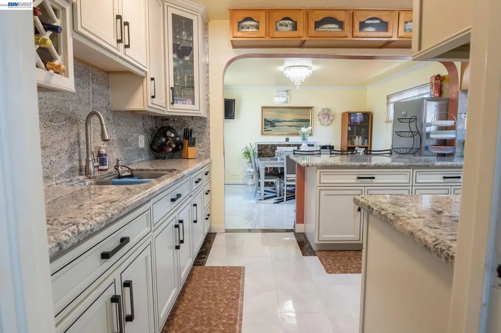 27093 Lemay Way Hayward CA 94544